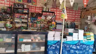 Comparar precios, clave ante encarecimiento de útiles escolares en Campeche