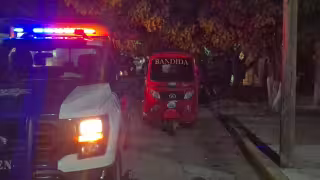 Vuelca pochimóvil en el fraccionamiento Puente; un pasajero resulta lesionado