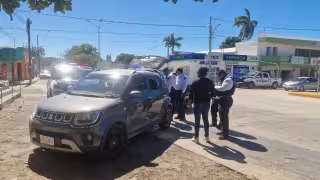Auto genera alerta de robo y moviliza a policías en Campeche