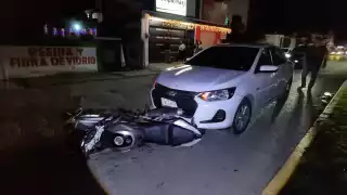 Tras ocasionar el percance, el conductor presuntamente responsable abandonó el lugar con rumbo desconocido