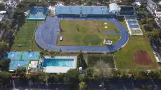 Con el cierre de once complejos, por disposición oficial, se ven afectados alrededor de 30 mil atletas amateurs y profesionales en todo el Estado de la península