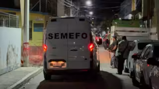 SEMEFO levanta cuerpo tras hecho violento en vivienda