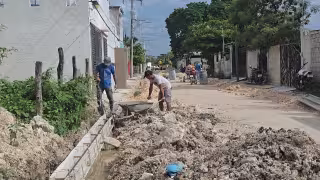 Vecinos de la colonia Héroe de Nacozari exigen el regreso del transporte público tras obras de repavimentación de la Sedumop.