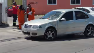 Tractocamión impacta automóvil en Ciudad del Carmen; fuerte choque causa caos vial