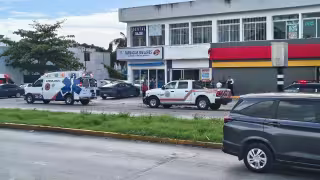 Paramédica resulta lesionada tras choque de ambulancia en Playa del Carmen