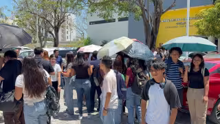 Alerta sísmica en celulares sorprende a miles en Ciudad del Carmen