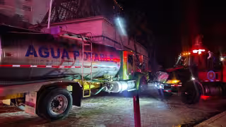 “Xcaret” está de malas; famosa palapa con su nombre arde en Cancún