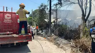 Se usaron cerca de 3 mil litros de agua para el control del hecho