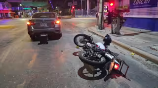 Motociclista ebrio provoca accidente en la avenida Gobernadores