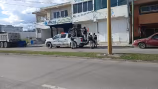 Guardia Nacional detuvo a un hombre en Escárcega por actitud sospechosa.