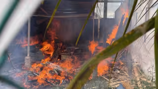 Vecinos queman basura y provocan incendio en Quinta Hermosa, Campeche