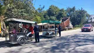 La SPSC instaló un filtro sorpresivo de revisión vehicular en la colonia Unidad Esfuerzo y Trabajo 2, en Escárcega.