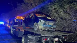 Ciudadanos que atestiguaron el accidente notificaron la situación a la policía