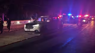 Ejecutan a taxista sobre la vía Tulum-Cobá; fue hallado dentro de su unidad