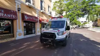 El violento hecho ocurrió cerca de las 17:10 horas, al interior del restaurante “Portal Regis” ubicado en  la Colonia Centro