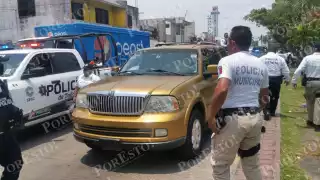 Los tres colombianos fueron detenidos a bordo de una camioneta de lujo