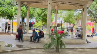 Obreros de la construcción reportan dificultades para encontrar empleo en Playa del Carmen.