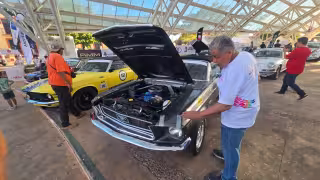 Rally Maya 2026 llega a  Campeche con exhibición de autos clásicos en la Concha Acústica