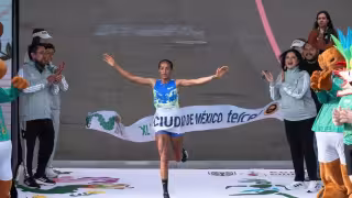 Christian Pacheco y Alemtsehay Asefa ganan el Maratón de CDMX 2026