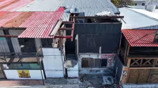 Protección Civil  de Ciudad del Carmen detecta riesgo de colapso en antiguo bar de San Carlos