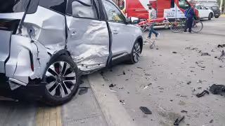 Fuerte choque en la avenida Costa Maya deja dos lesionados en Cancún