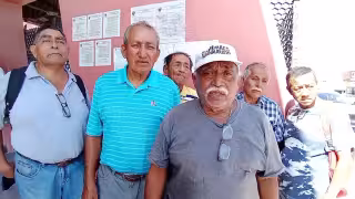 Denuncian más de 30 años sin recibir justicia laboral.