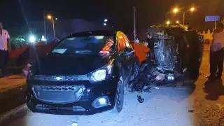 Una persona que atendía el comercio al momento del percance resultó con golpes, pero tras ser atendida no fue hospitalizada