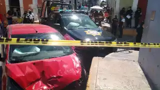 Las mujeres policías viajaban a bordo de una patrulla llamada "Mujer Valiente"