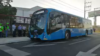 Mauricio Vila Dosal impulsa transporte que llega a Tizimín