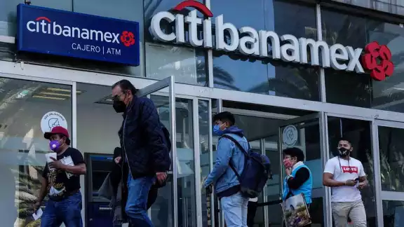Banamex ofrece acciones del banco en la Bolsa