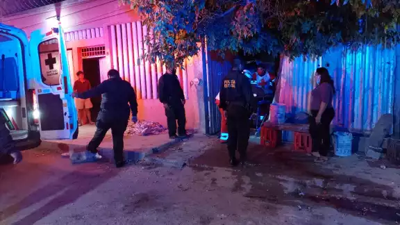 Familiares de lesionado dieron parte los números de emergencia para solicitar el apoyo de una ambulancia Familiares de lesionado dieron parte los números de emergencia para solicitar el apoyo de una ambulancia