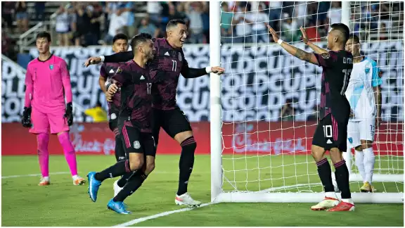 La selección del Tri avanzó a las semifinales tras ganarle a Honduras, en la apertura de los cuartos de final de la Copa Oro. La selección del Tri avanzó a las semifinales tras ganarle a Honduras, en la apertura de los cuartos de final de la Copa Oro.