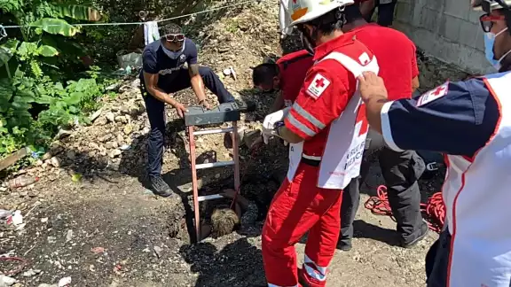 La mujer fue trasladada a un hospital para su valoración La mujer fue trasladada a un hospital para su valoración