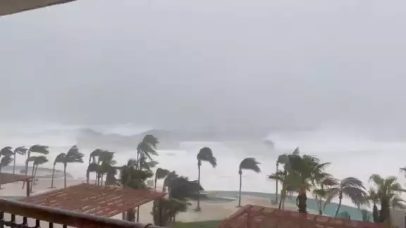 La tormenta tropical Agatha tocará tierra en Oaxaca este domingo y podría ser como huracán La tormenta tropical Agatha tocará tierra en Oaxaca este domingo y podría ser como huracán