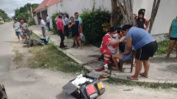 La menor fue atendida por paramédicos de la Cruz Roja La menor fue atendida por paramédicos de la Cruz Roja