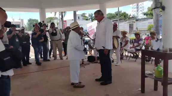 Adán López se compromete a seguir impulsando los programas y proyectos que vienen beneficiando a la población