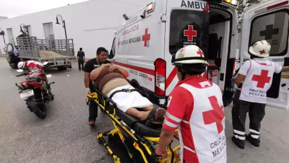Una camioneta de la Secretaría de Marina atropelló a una mujer en Ciudad del Carmen Una camioneta de la Secretaría de Marina atropelló a una mujer en Ciudad del Carmen