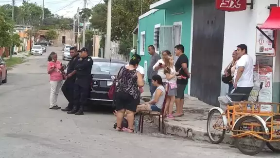 La joven no tuvo que ser trasladada al hospital para recibir atención La joven no tuvo que ser trasladada al hospital para recibir atención