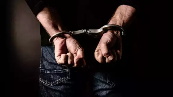 El acusado deberá permanecer en prisión todo el tiempo que dure el proceso