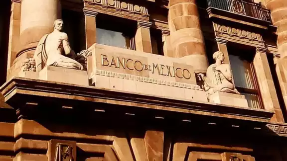 Banco de México sube la tasa de interés en 75 puntos hasta un 10 % récord Banco de México sube la tasa de interés en 75 puntos hasta un 10 % récord
