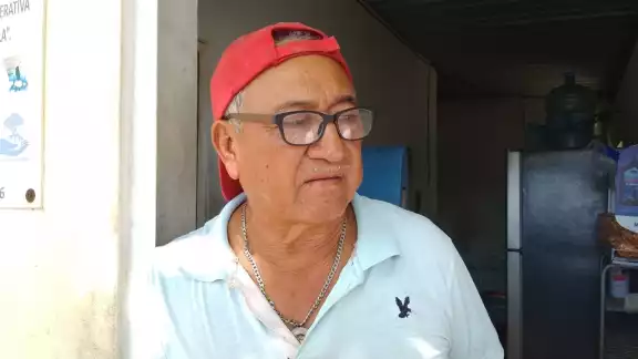 Manuel Joaquín compartió que cuando salen a la mar solo llevan su red y sus herramientas de pesca, por lo que no pueden ser ellos señalados como los piratas modernos Manuel Joaquín compartió que cuando salen a la mar solo llevan su red y sus herramientas de pesca, por lo que no pueden ser ellos señalados como los piratas modernos