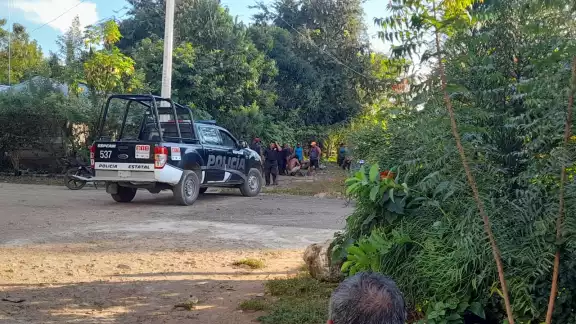El hombre intentó darse a la fuga, pero fue aprehendido por los policías municipales El hombre intentó darse a la fuga, pero fue aprehendido por los policías municipales