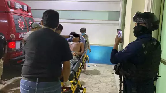 El adolescente recibió un disparo a la altura de su pecho. Foto: Jazmín Rodríguez El adolescente recibió un disparo a la altura de su pecho. Foto: Jazmín Rodríguez