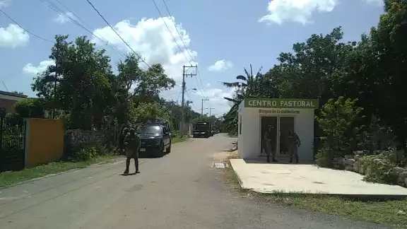 Se desconoce si hay personas detenidas en el lugar Se desconoce si hay personas detenidas en el lugar
