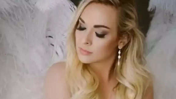 Maestra de Onlyfans gana más de 50 mil dólares