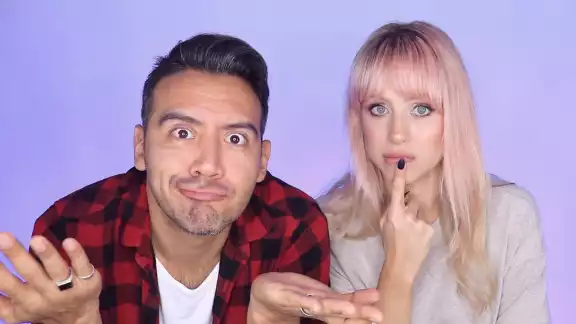 La youtuber adquirió fama por sus videos en los que enseña a hablar inglés La youtuber adquirió fama por sus videos en los que enseña a hablar inglés