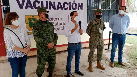 Se aplicaron 12,536 vacunas CanSino a docentes y personal educativo activo, rompiendo un récord Se aplicaron 12,536 vacunas CanSino a docentes y personal educativo activo, rompiendo un récord
