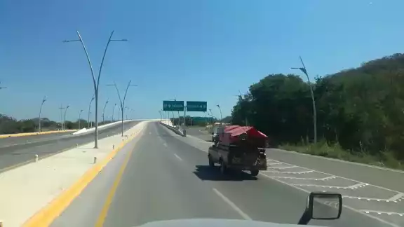Entre los 11 proyectos se encuentra la carretera Campeche-Mérida con una inversión total de 2 mil 768.2 millones de pesos Entre los 11 proyectos se encuentra la carretera Campeche-Mérida con una inversión total de 2 mil 768.2 millones de pesos