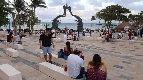 Quintana Roo tiene un riesgo de contagio de .86 y .92 Quintana Roo tiene un riesgo de contagio de .86 y .92