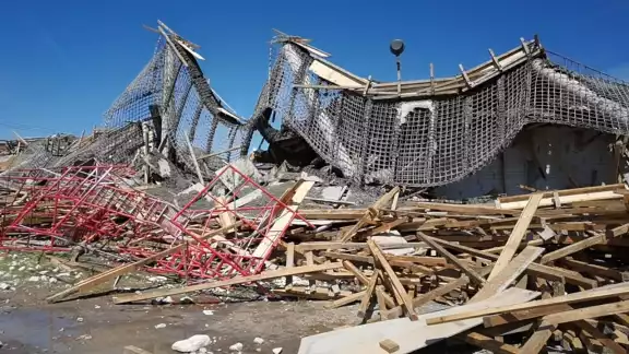 La obra se derrumbó, presuntamente, por la mala calidad de los materiales La obra se derrumbó, presuntamente, por la mala calidad de los materiales